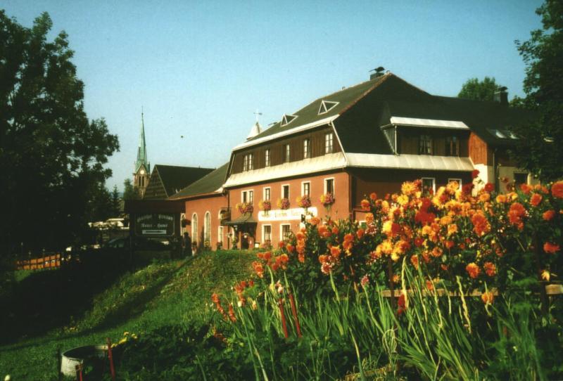 Gasthof-Pension Rotes Haus Обервізенталь Екстер'єр фото